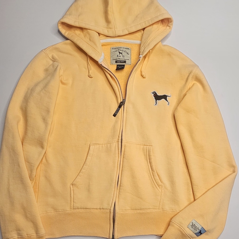 The Black Dog Genuine Classic Apparel Est 1971, Youth Size Large Cantaloupe